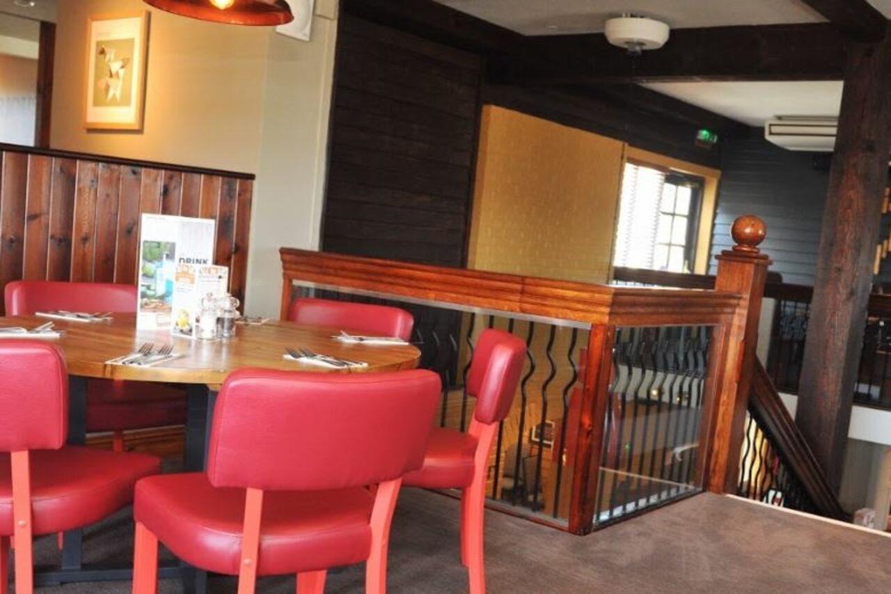 Premier Inn Ipswich South ภายนอก รูปภาพ