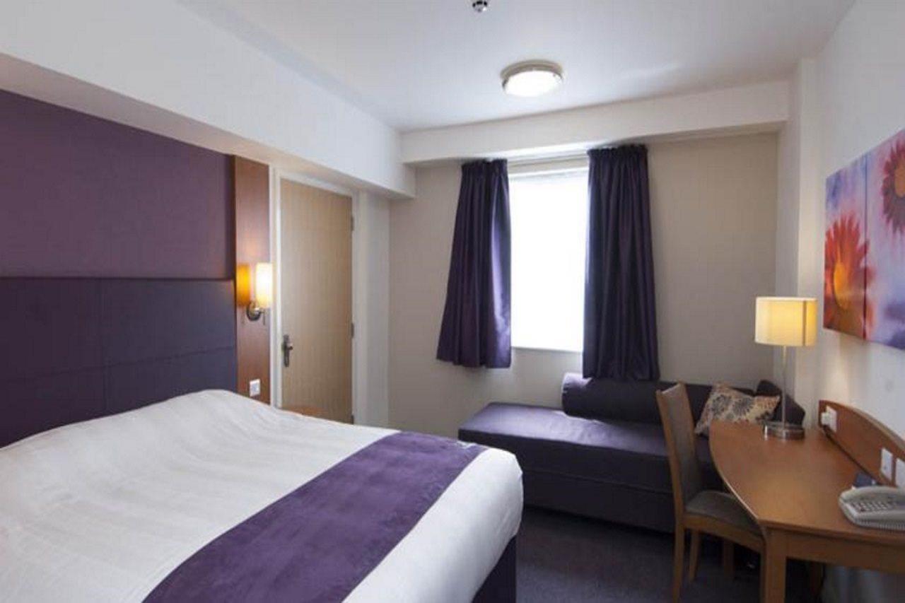 Premier Inn Ipswich South ภายนอก รูปภาพ